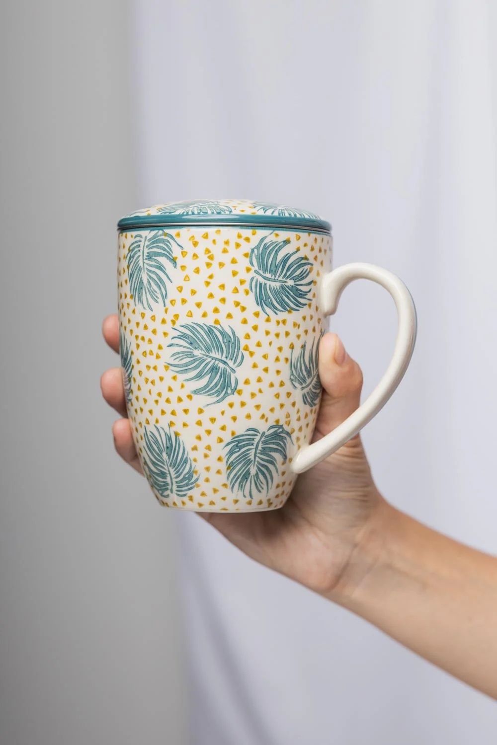 Stoneware Tea Strainer Mug